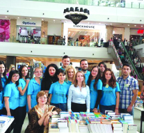 Oamenii care mută munți de manuale