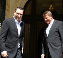 Fără să vrea, Ponta și Iohannis au reușit să ne unească pe toți