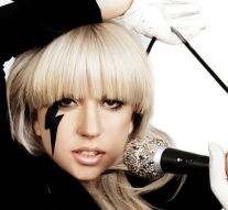 Lady Gaga depresie cu miros de carne