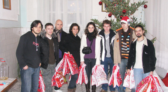 Ligile studențești iau locul lui Moș Crăciun