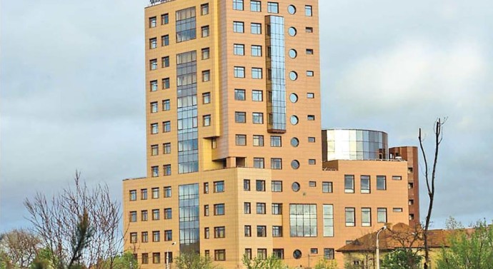 UPA s-a mutat din clădirea de 13 etaje din Târgu Cucu