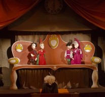 Cenușăreasa, rătăcită printre prichindei