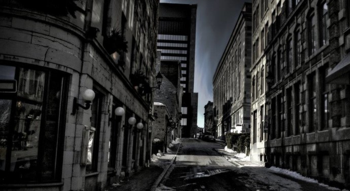 Orașele fantomă și străzile care nu duc nicăieri