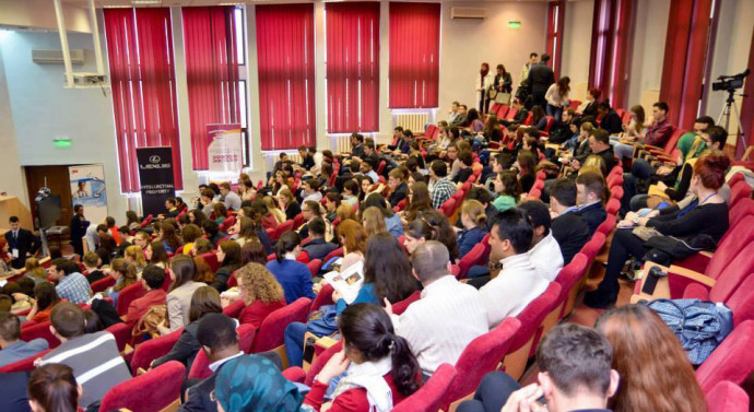 Mediciniştii au dat cursurile pe workshopuri