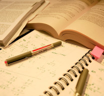 Doctoratul, încă un proces Bologna înecat în birocrație