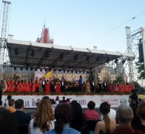 Opera coboară în stradă