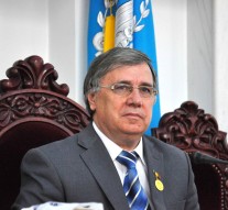 La o conferință despre dezvoltarea limbii moldovenești, toți invitații au vorbit în limba rusă, cu excepția lui Nicolae Dabija.