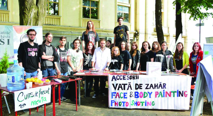 38 de organizații studențești au petrecut zece zile pe străzile din Iași, la FEstudIS