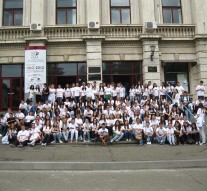 În vacanța de vară, elevii se mută din sălile liceelor în amfiteatrele din Iași
