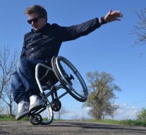 Andrei Avîrvarei e un tînăr de 18 ani care spune că muncește în fiecare zi tot mai mult pentru a-și transforma visele în realitatea pe care o trăiește