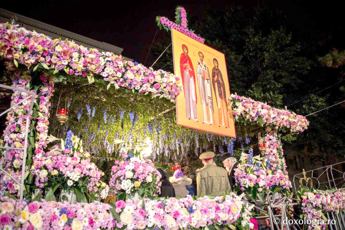 Curtea Catedralei Mitropolitane a fost neîncăpătoare în cele șase zile de pelerinaj.