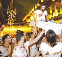 Frica mușcă din tineri