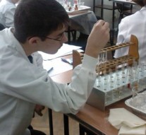 Se caută viitori chimiști