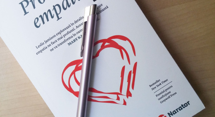 Emo]iile din halatele medicale