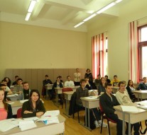 Viața limbii latine în mîinile Ministerului