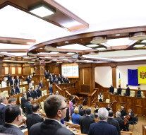 Unii semnează pentru integritate, alții bifează pentru imoralitate