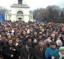 La Chișinău, Hora Unirii se joacă în pași de protest