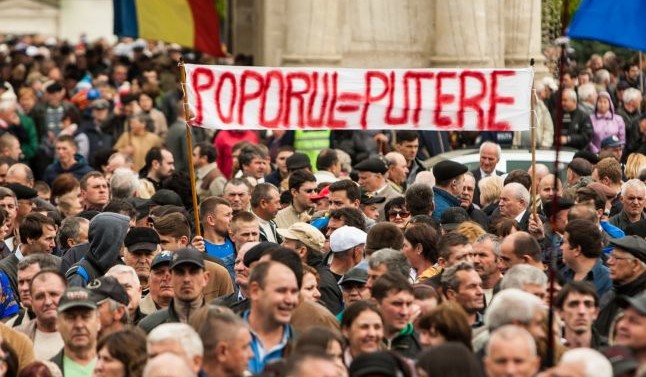 Cu atenție și îngrijorare