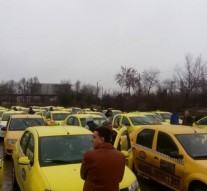Regele șoselelor are mașină galbenă