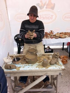 Italienii au vrut ca meșterul român să rămînă în țara lor.