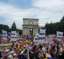 Unirea, dezbinată de opoziție