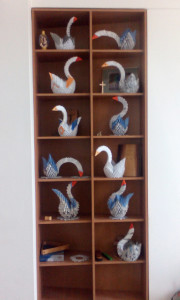 Copiii au și sală de jocuri în interiorul clădirii.