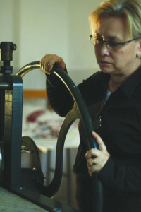 Unul dintre planurile de viitor ale rectorului este înființarea unei specializări de Scenografie.