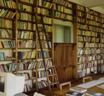 Dispar cărțile Seminarului „Al. Myller” de la Universitatea „Cuza”