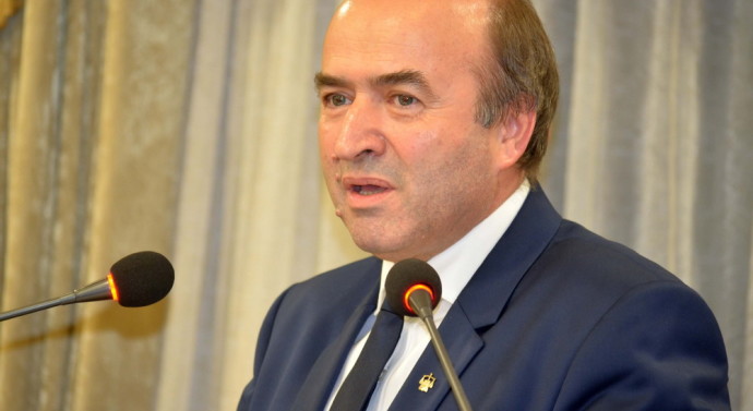 Prof. univ. dr. Tudorel Toader a cerut Ministerului Educației suspendarea din funcție