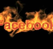 Țara arde pe Facebook