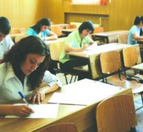 Tinerii dascăli care nu părăsesc universitatea