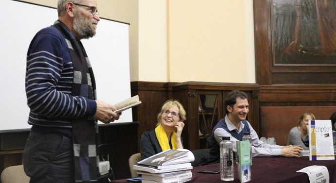 Poezia, un tunel-scurtătură către casă