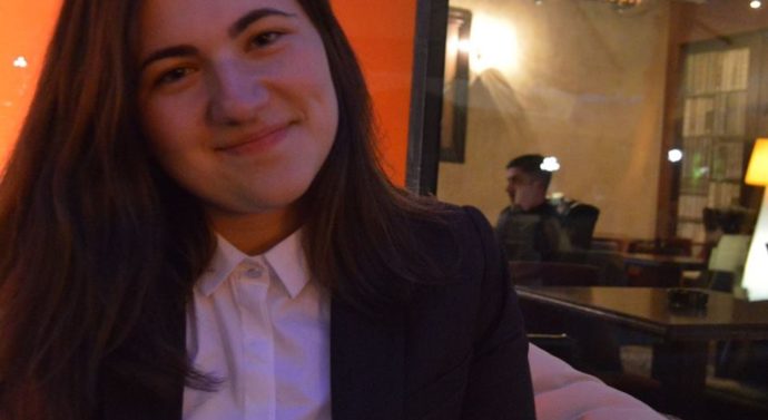 O studentă din Iași a cîștigat 7.000 de euro de la Google