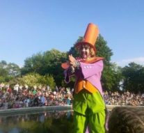 Incursiune în lumea nebunilor