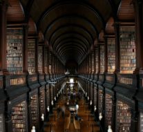 Statul român întrerupe conexiunea la literatura științifică