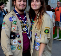 Cine are grija de lupișori?