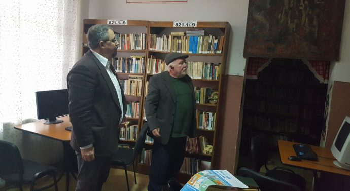 Veșnicia s-a născut la bibliotecă