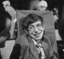 Stephen Hawking, în drum spre capătul Universului