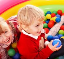 Studenție petrecută între copii