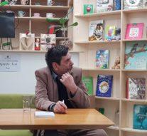 Nu consider că biografia mea este atît de spectaculoasă încît să scriu despre ea