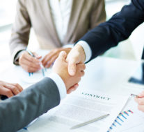 Stagii de practică plătită pentru studenții de la Economie