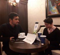 Studenții citesc din „Biblioteca Vie”