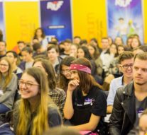 Conferințe lunare organizate de o asociație înființată de ApaVital