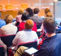 În weekend, studenții economiști simulează postura de viitori angajați