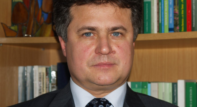 Cătălin Tănase, directorul Grădinii Botanice, membru corespondent al Academiei Române