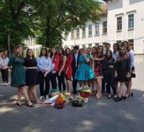 Femeia care nu dă catalogul pe epoleți