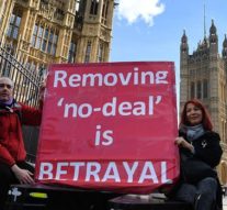 Încă o înțelegere scufundată în Canalul Mînecii