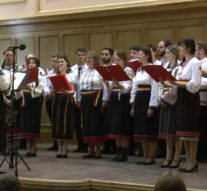 Concert de muzică folclorică susținut de studenții Universității de Arte