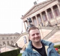 A dat cîrma vaporului pe volanul mașinii