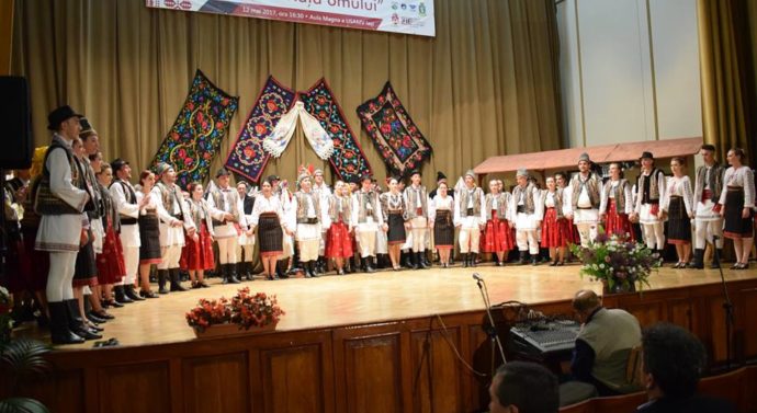 Ansamblurile folclorice de la Universitățile Agronomice din țară se strîng la Iași